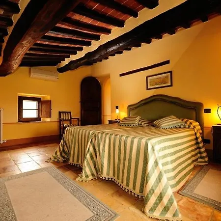 Fonte Sant'angelo Sleeps 15 Pool Air Con Wifi *